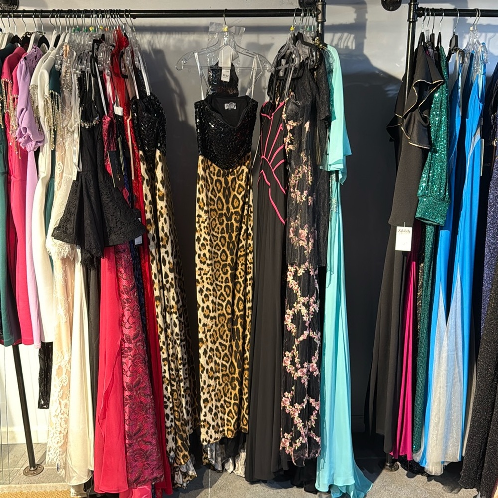 Leopard Dress W/ Rhinestone Breast Design (Comes With Shawl)